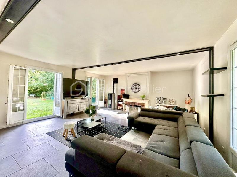 Maison traditionnelle - 146 m² - 5 pièces