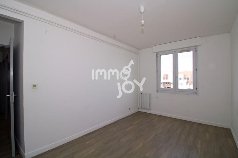 Appartement - 100 m² - 6 pièces