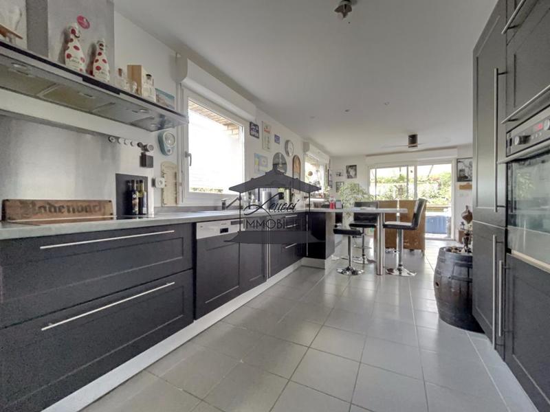 Pavillon - 121 m² - 5 pièces