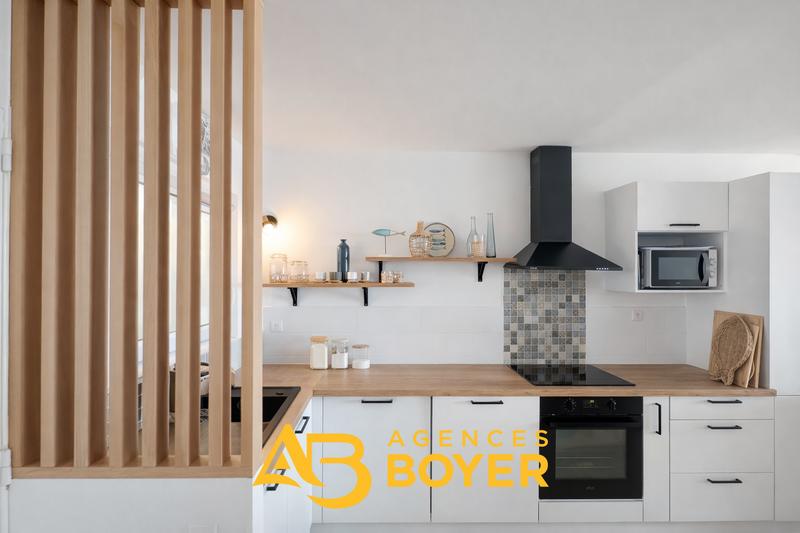 Appartement - 80 m² - 3 pièces