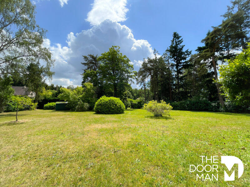 Maison - 350 m² - 15 pièces