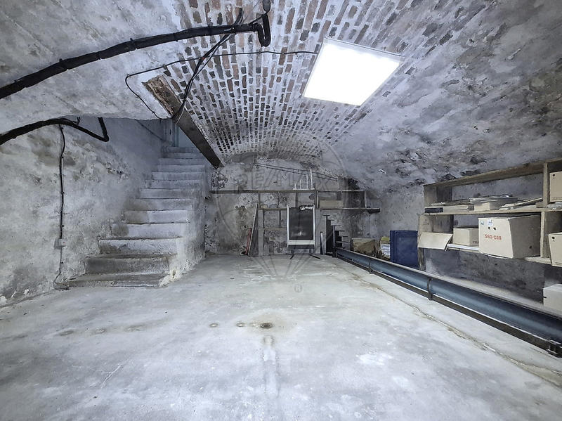 Immeuble - 132 m² - 6 pièces