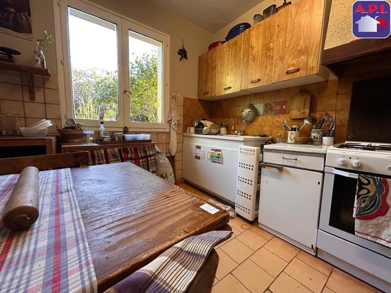 Maison - 96 m² - 6 pièces