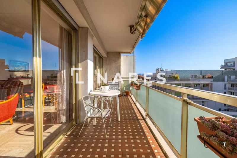 Appartement - 94 m² - 3 pièces