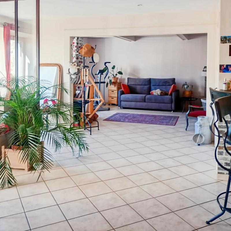 Maison en pierre - 176 m² - 6 pièces