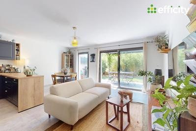 Maison - 96 m² - 4 pièces