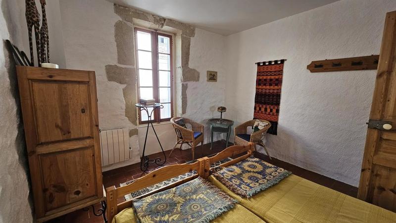 Maison de village - 226 m² - 7 pièces