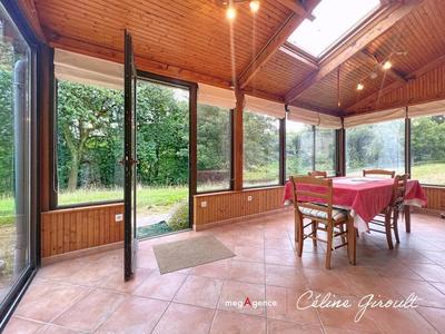 Pavillon - 102 m² - 7 pièces