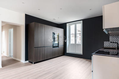 Appartement - 82 m² - 4 pièces