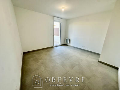 Appartement - 77 m² - 3 pièces