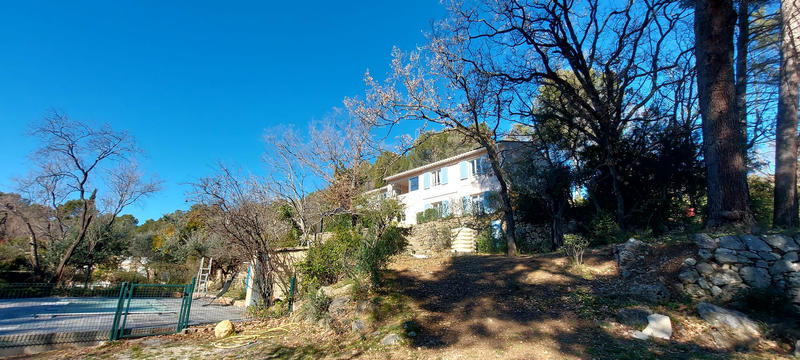 Villa - 209 m² - 8 pièces