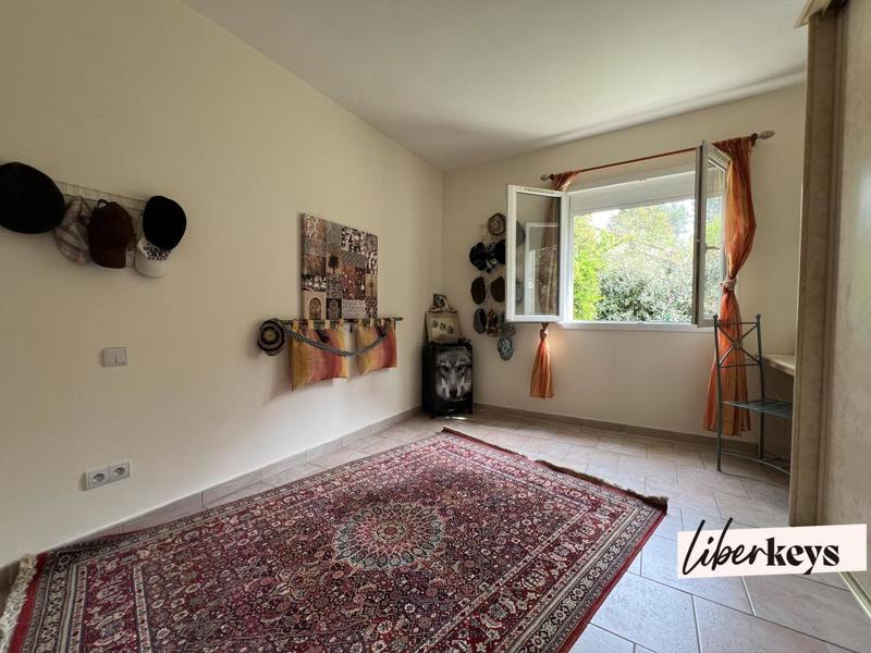 Propriété - 150 m² - 5 pièces