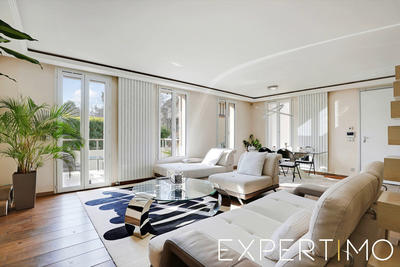 Maison - 93 m² - 4 pièces