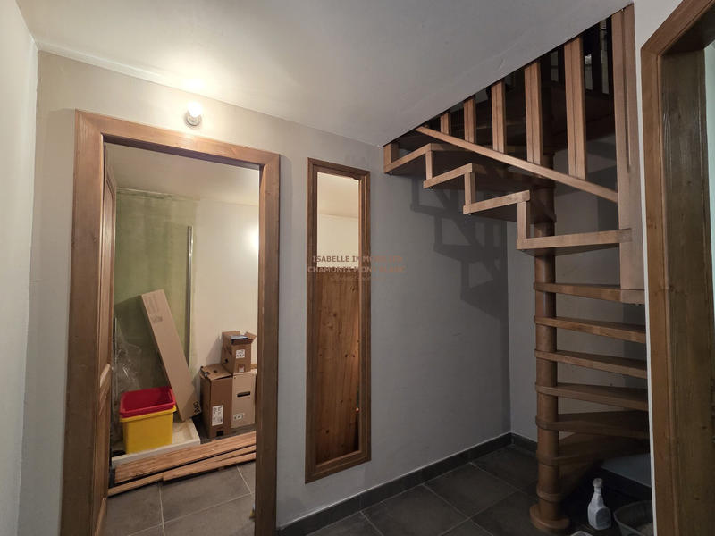 Appartement - 120 m² - 5 pièces