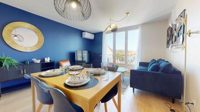 Appartement - 80 m² - 5 pièces