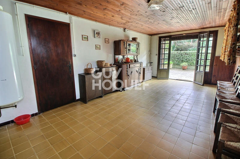 Maison - 298 m² - 11 pièces