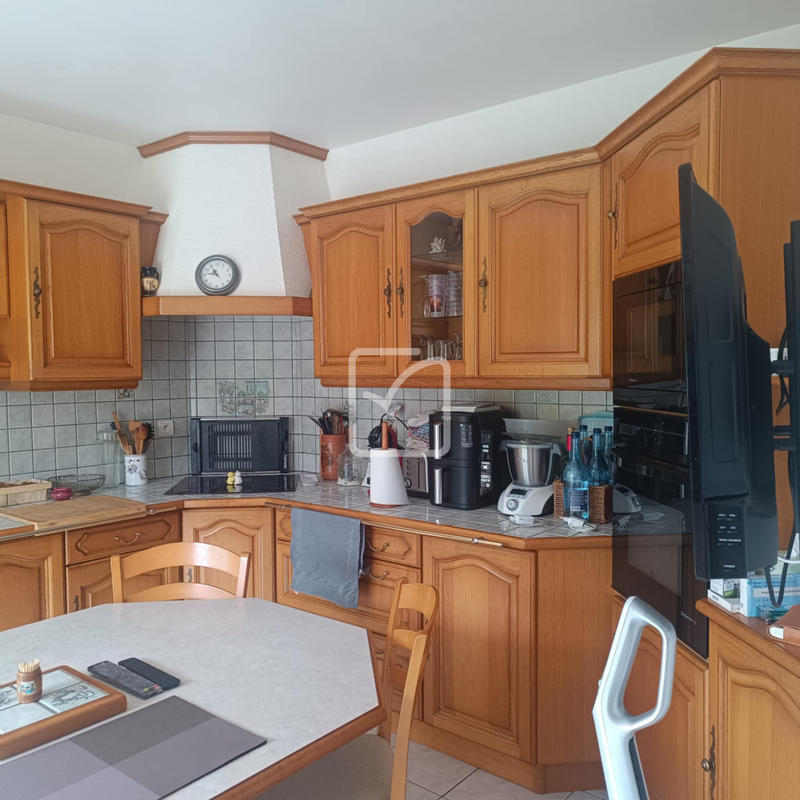 Maison - 180 m² - 7 pièces