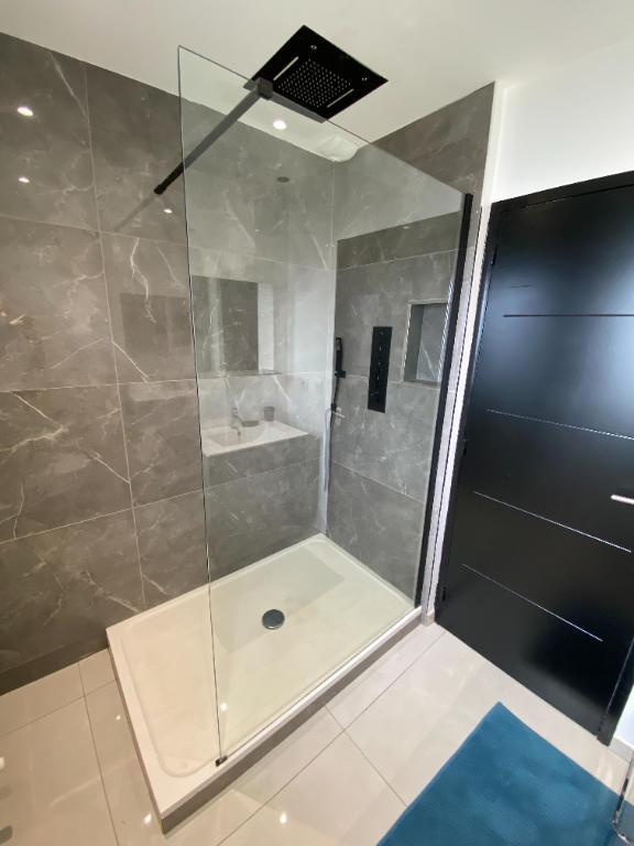 Maison - 167 m² - 6 pièces