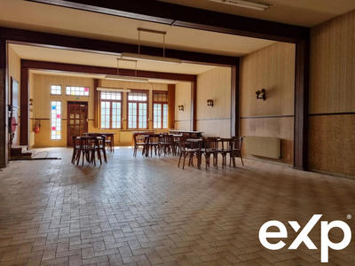 Maison traditionnelle - 269 m² - 6 pièces