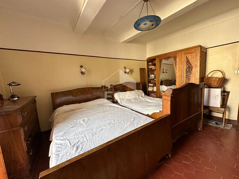 Maison de village - 119 m² - 10 pièces