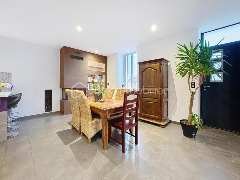 Maison en pierre - 150 m² - 6 pièces