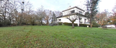 Maison - 500 m² - 10 pièces