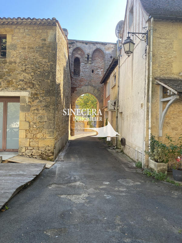 Fonds de commerce - Magasins - 756 m²