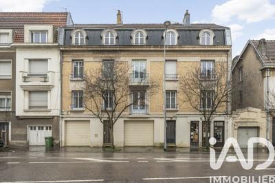 Maison de ville - 240 m² - 8 pièces