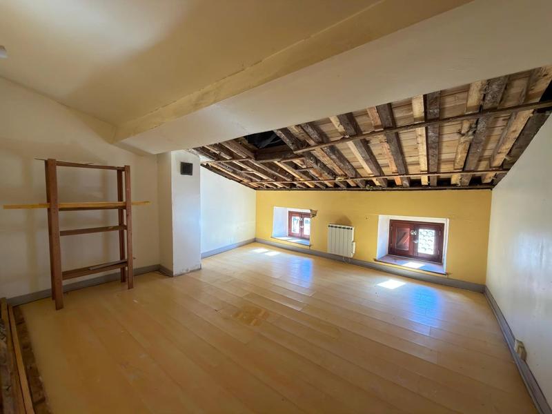 Appartement - 77 m² - 3 pièces