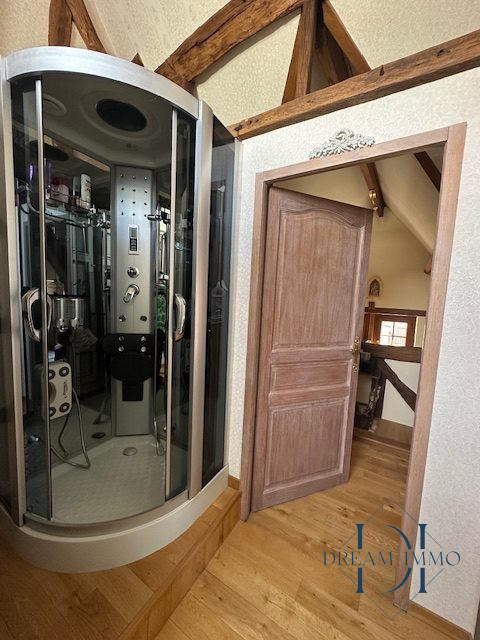 Maison ancienne - 240 m² - 10 pièces