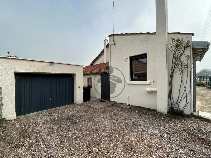 Maison - 96 m² - 4 pièces