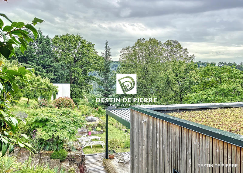 Maison - 202 m² - 4 pièces