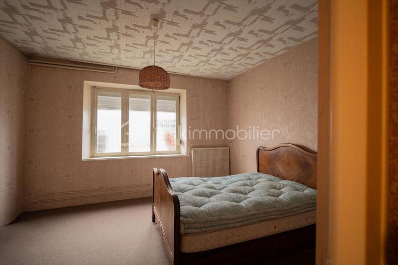 Maison traditionnelle - 320 m² - 8 pièces