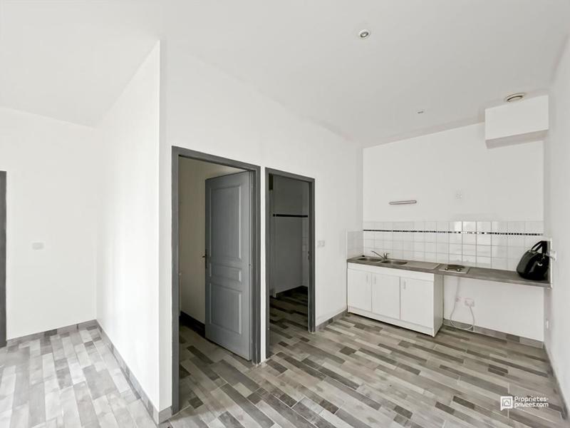 Immeuble - 245 m² - 10 pièces