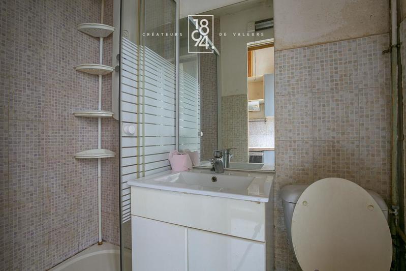 Studio - 27 m² - 2 pièces