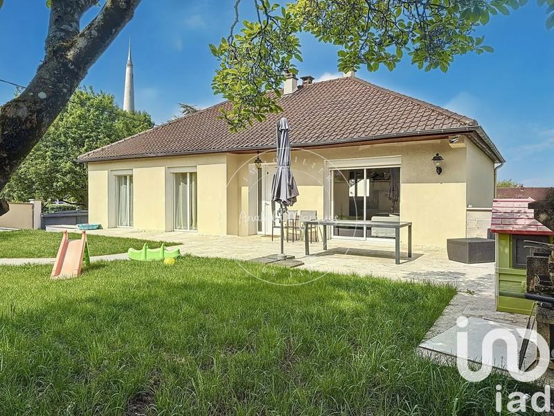 Maison - 137 m² - 5 pièces