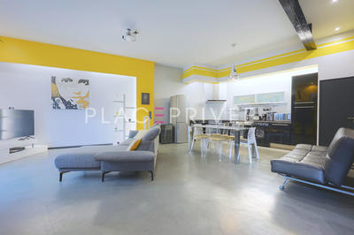 Appartement - 80 m² - 3 pièces