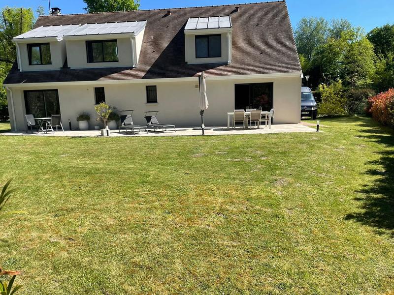 Propriété - 169 m² - 7 pièces