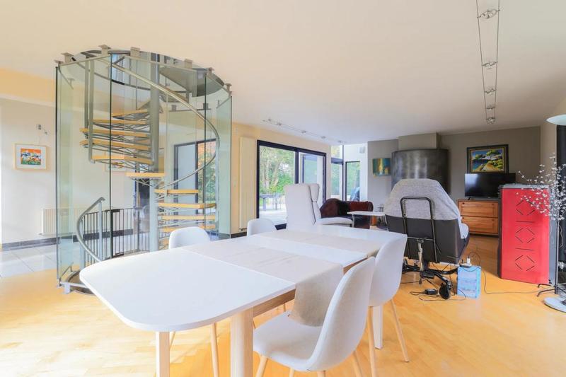 Maison - 206 m² - 5 pièces