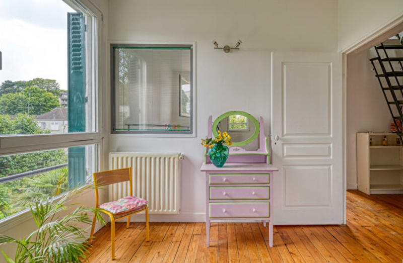 Appartement - 262 m² - 10 pièces