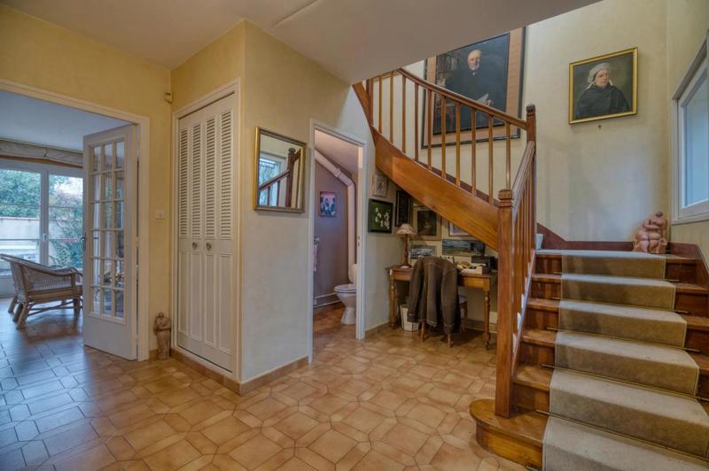 Maison - 196 m² - 7 pièces