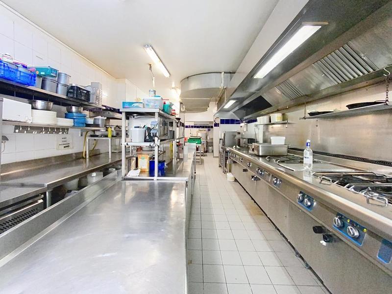 Fonds de commerce - 200 m²