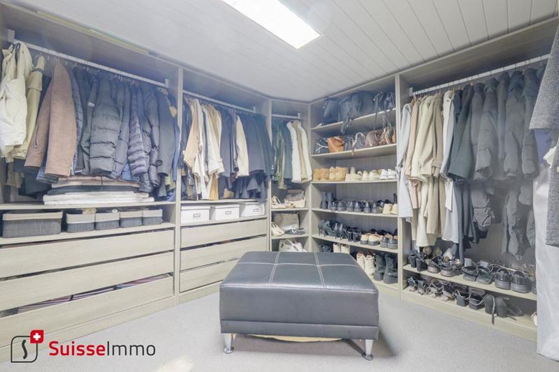 Maison - 168 m² - 8 pièces