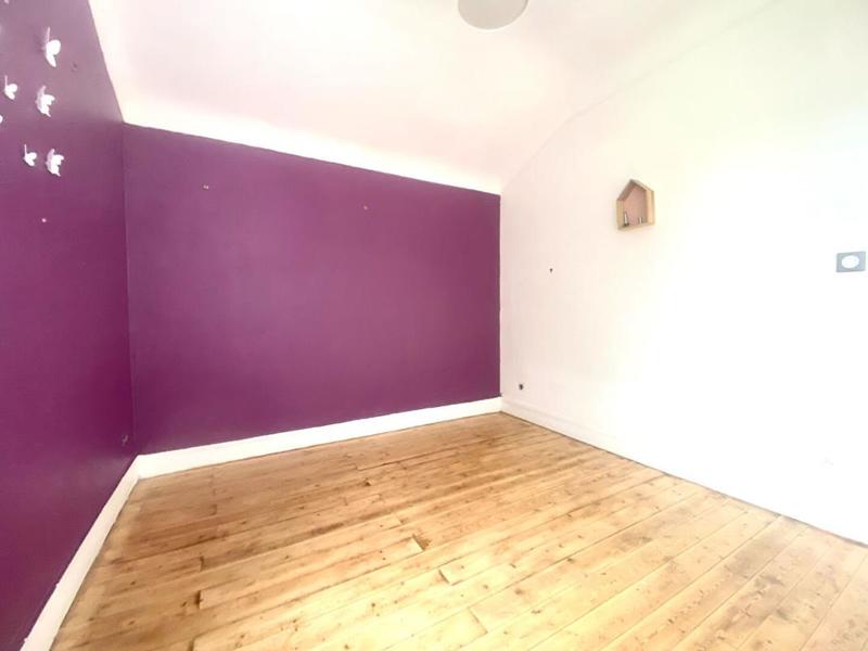 Maison - 94 m² - 5 pièces