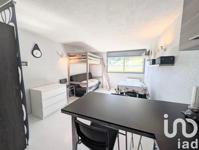 Studio - 25 m² - 1 pièce