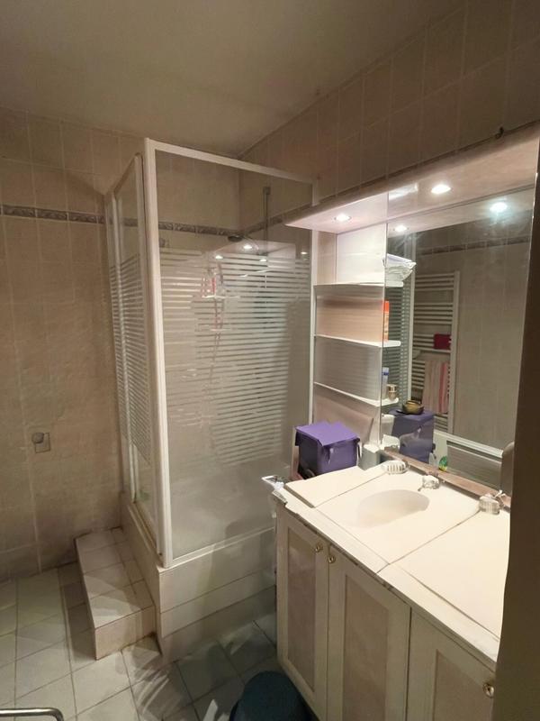 Appartement - 96 m² - 5 pièces