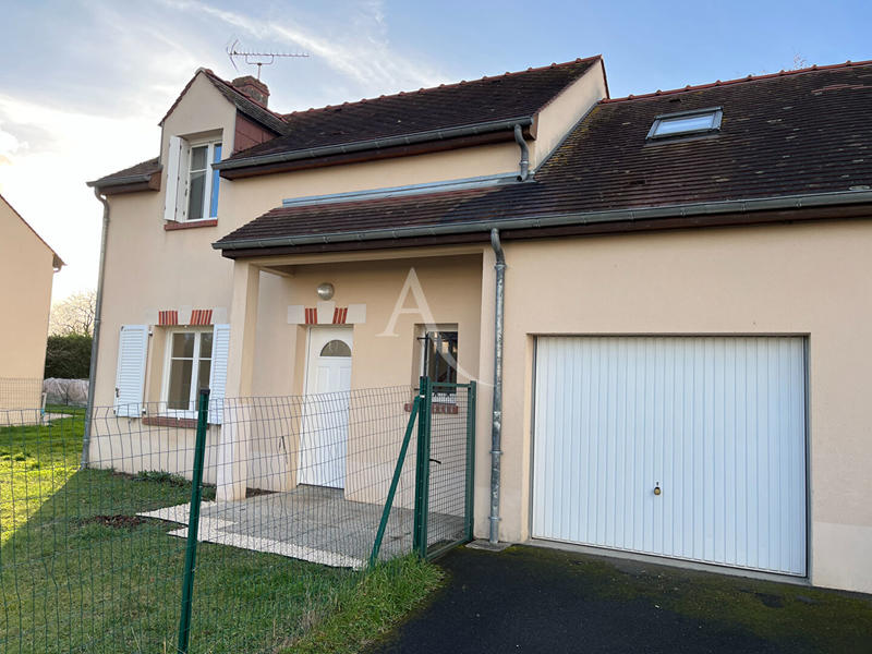 Maison - 90 m² - 4 pièces
