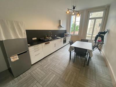 Appartement - 170 m² - 4 pièces