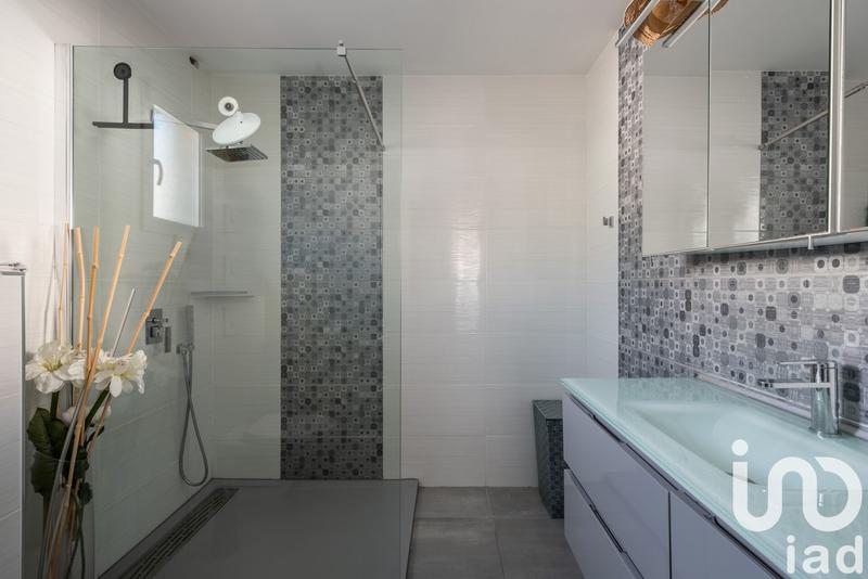 Maison - 190 m² - 6 pièces