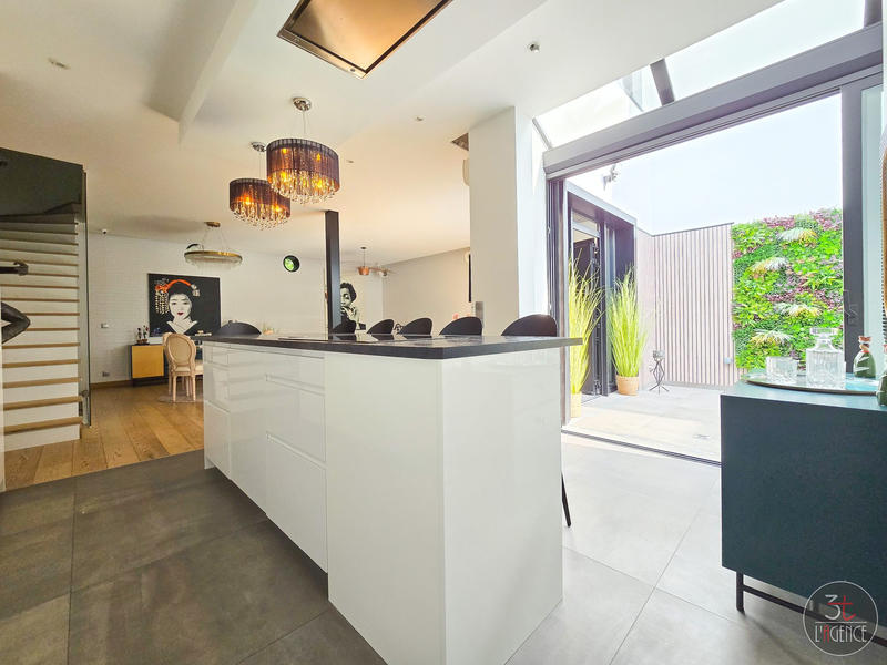 Maison contemporaine - 146 m² - 5 pièces